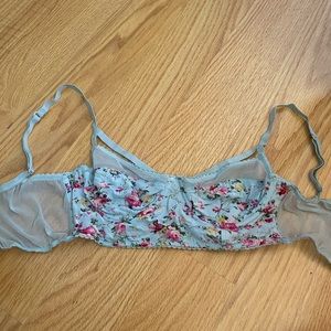 Forever 21 lingerie bra